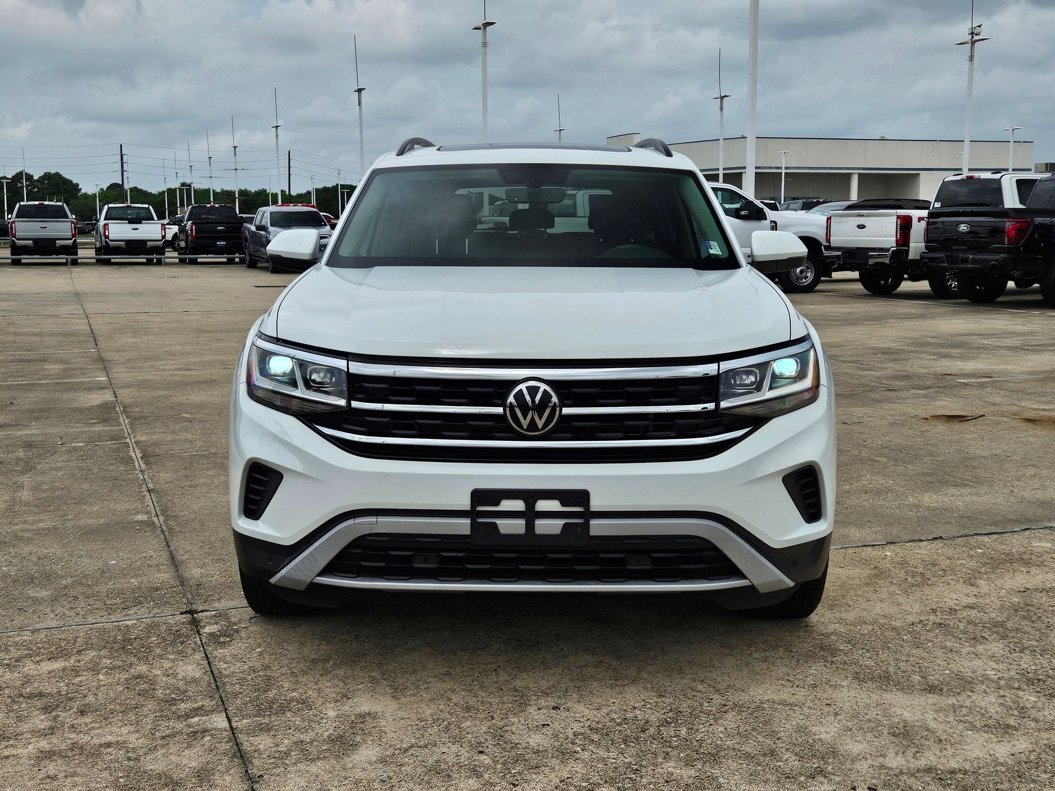 Certified Used 2023 Pure White Volkswagen 2.0T SE w/Technology image 8