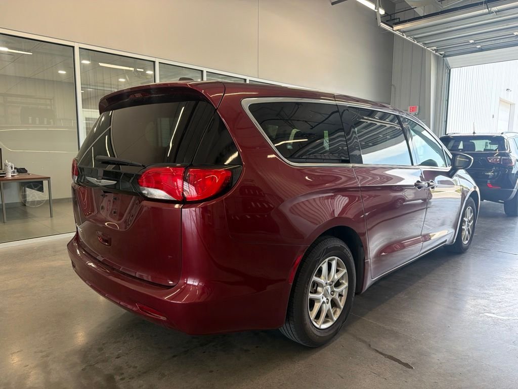 Used 2023 Red Chrysler LX image 4