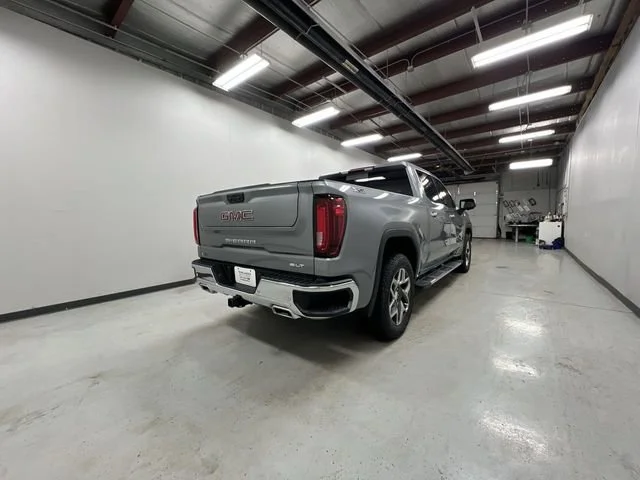 2026 GMC Sierra 1500 SLT - Photo 8