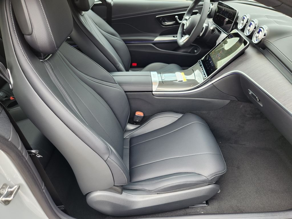 New 2026 MANUFAKTUR Alpine Grey Metallic Mercedes-Benz CLE 300 4MATIC® image 15