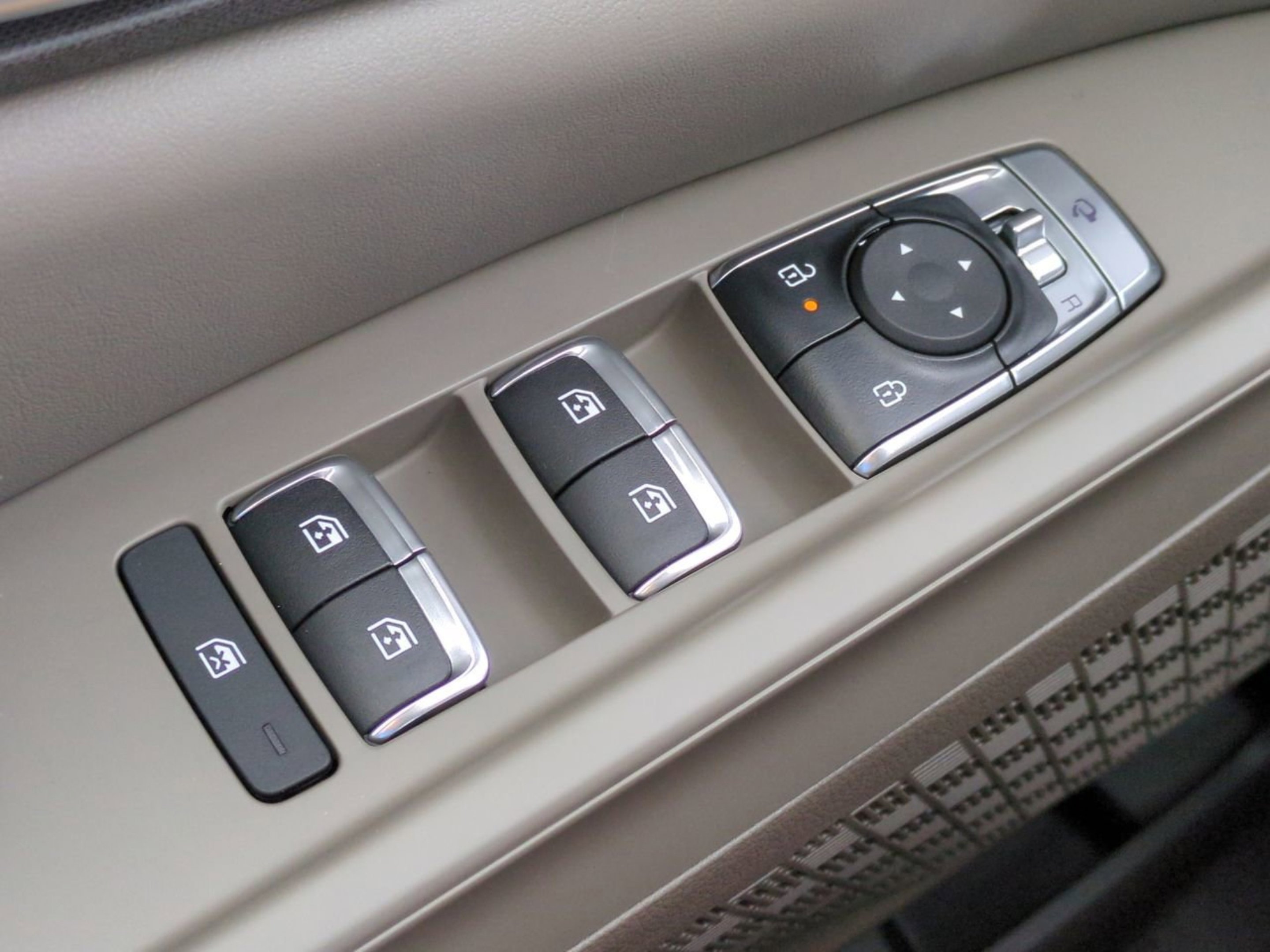 New 2026 Aurora Black Pearl Kia SX image 30