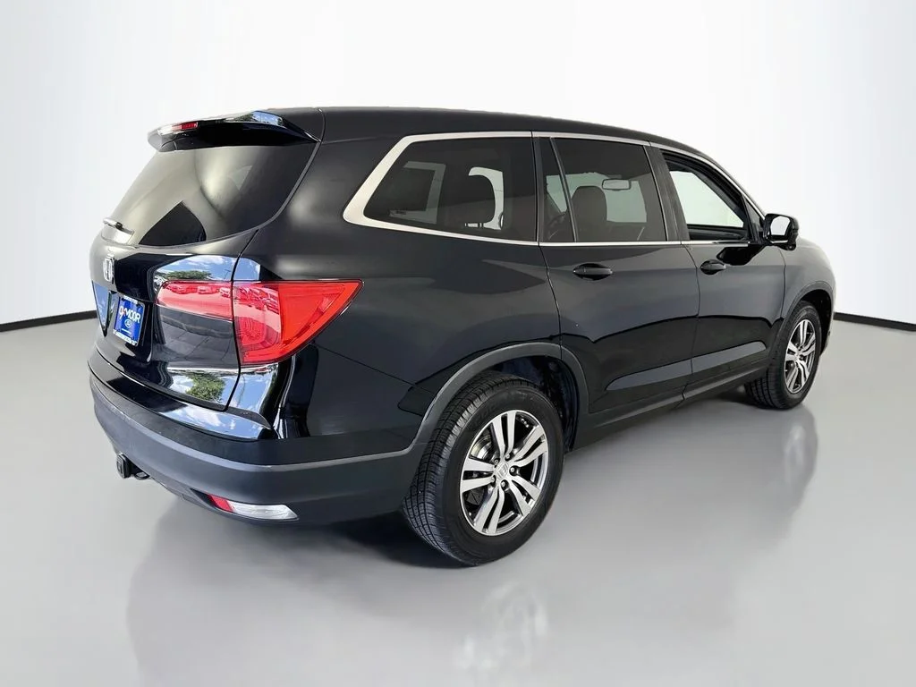 Used 2016 Crystal Black Pearl Honda EX-L image 7