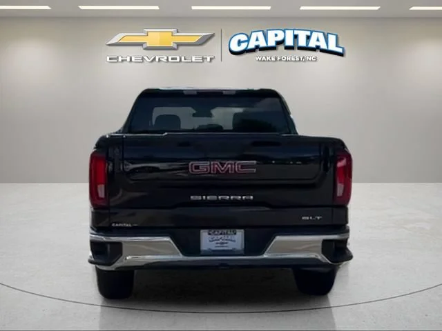 Used 2025 Onyx Black GMC SLT image 5