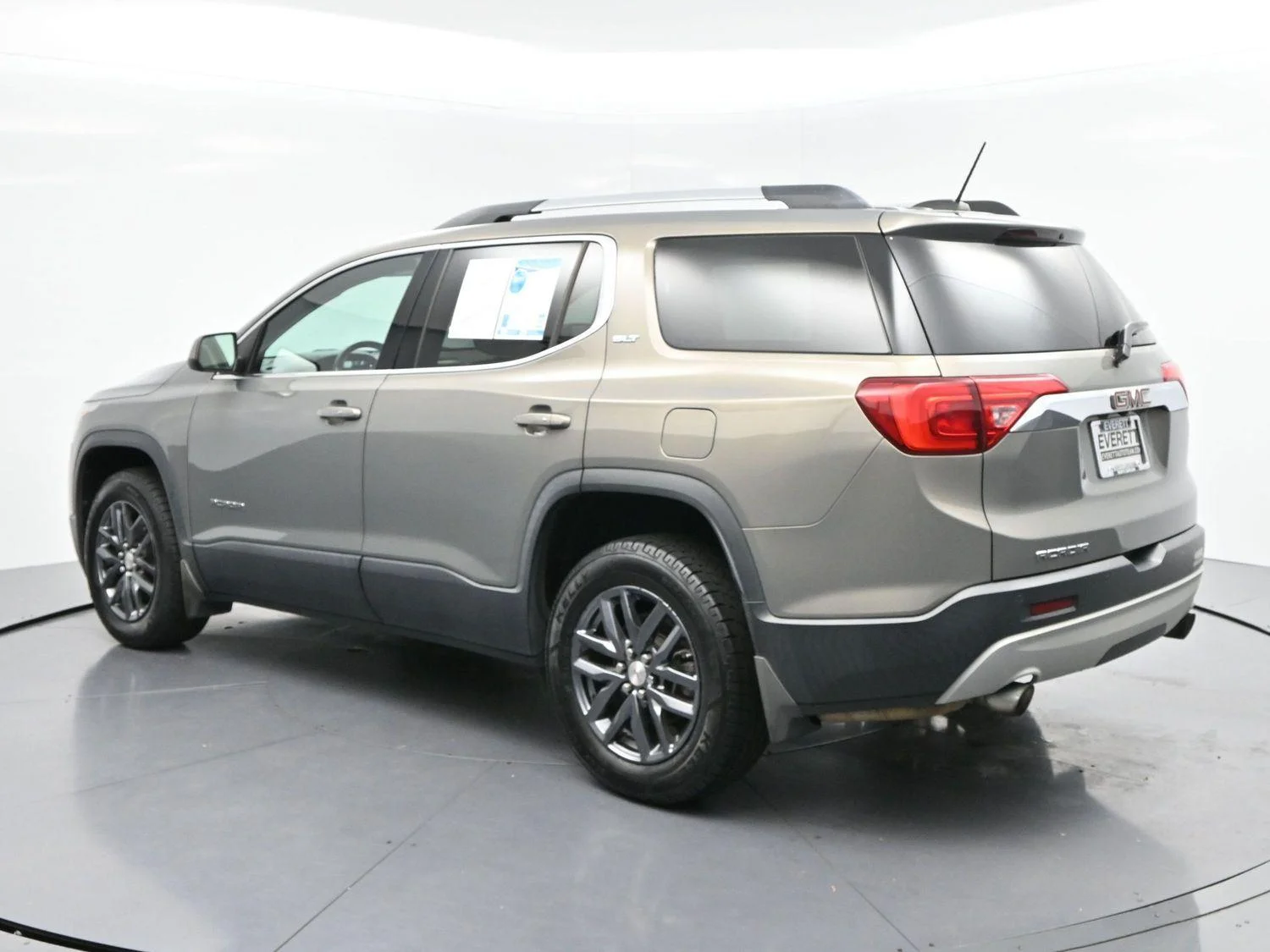 Used 2019 PEPPERDUST METALLIC GMC SLT image 5