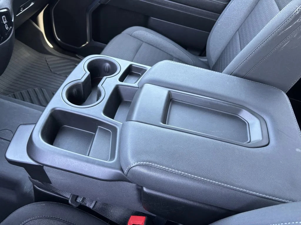 Used 2024 Summit White Chevrolet RST image 31