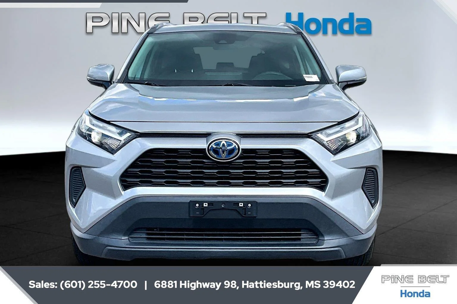 Used 2024 Silver Sky Metallic Toyota XLE image 3
