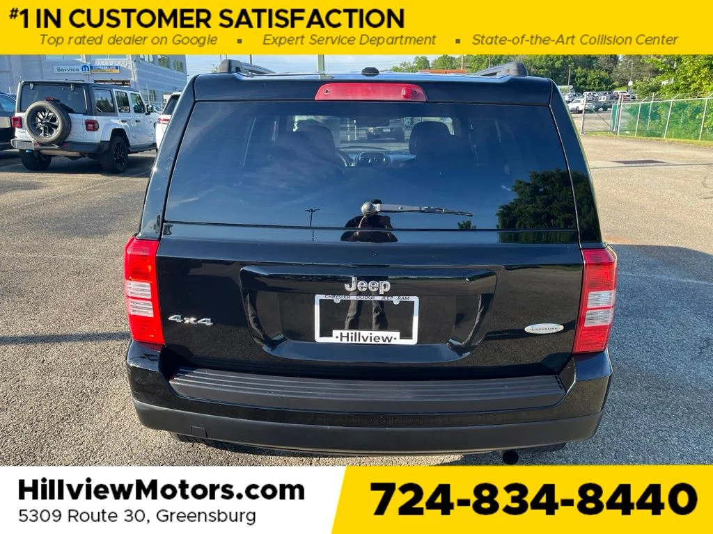 Used 2015 Black Clearcoat Jeep Latitude image 4