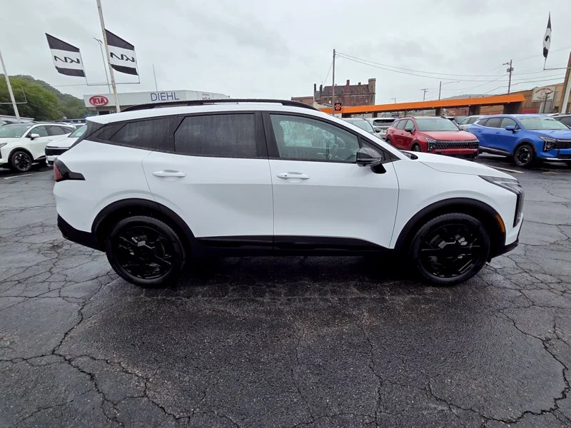 Used 2026 White Kia X-Line image 8