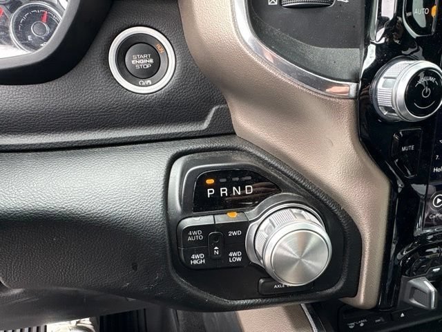 Used 2019 Granite Crystal Metallic Clearcoat Ram Laramie image 25