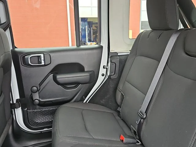 2023 Jeep Wrangler 4-Door Willys Sport - Photo 30
