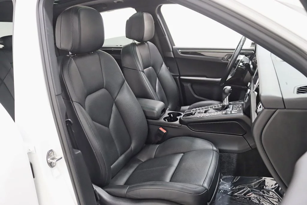 Used 2020 White Porsche S image 24