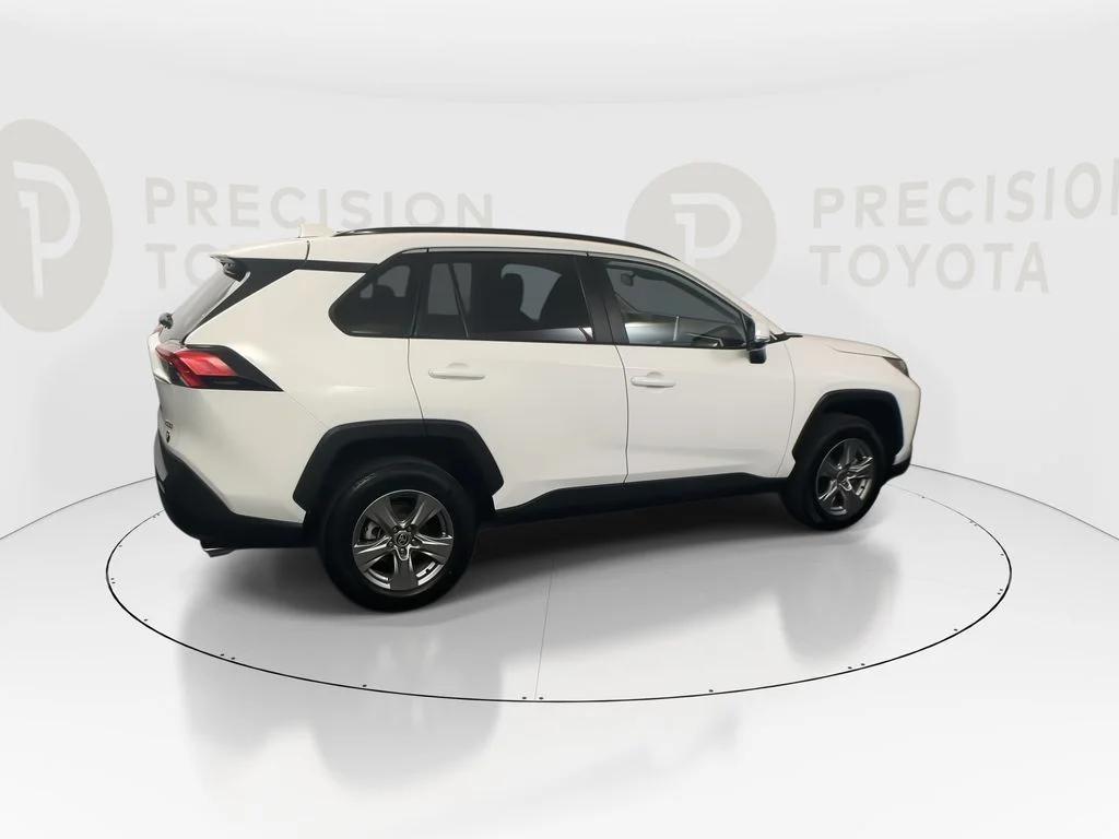 Used 2025 Ice Toyota XLE image 21