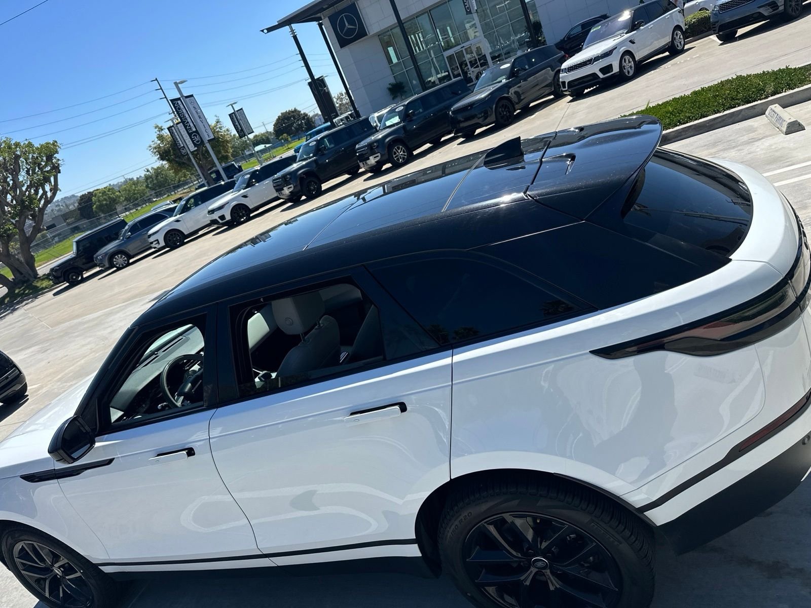 Certified Used 2024 Fuji White Land Rover S image 5