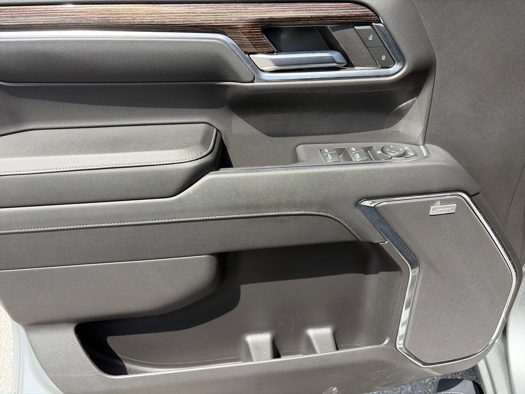 Used 2024 Silver GMC Elevation image 18