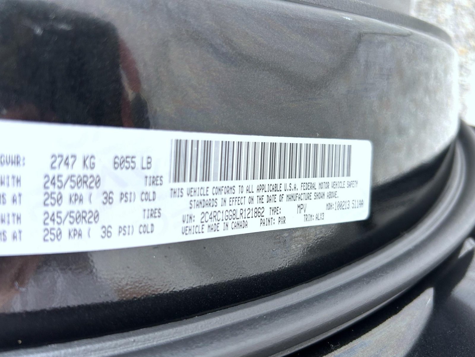 Used 2020 Black Chrysler Limited image 25