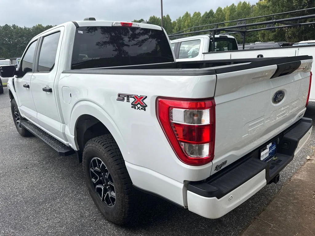 Used 2023 White Ford XL image 16