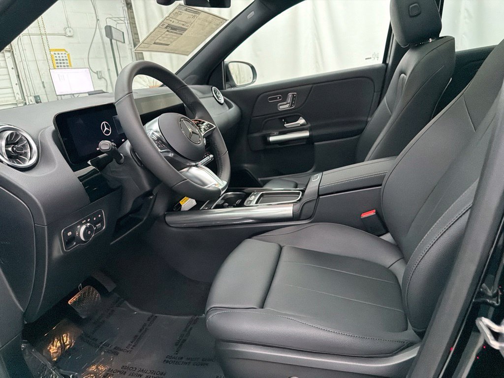 New 2026 Night Black Mercedes-Benz GLA 250 image 44