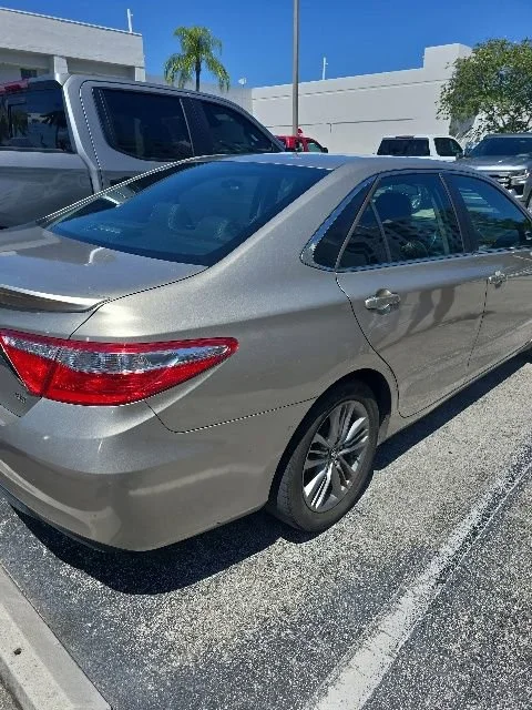 Used 2015 Toyota Camry LE with VIN 4T1BF1FK5FU084139 for sale in Fort Lauderdale, FL