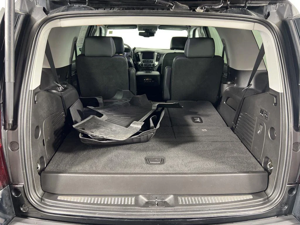 Used 2020 Black Chevrolet Premier image 10