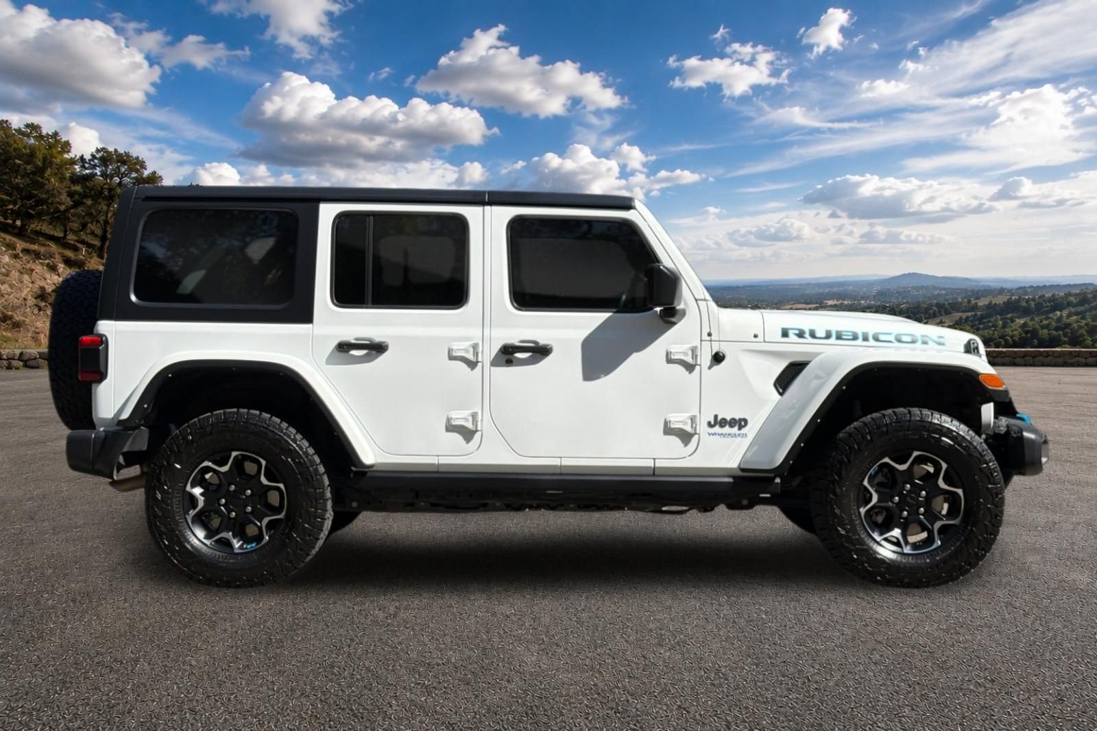 Used 2022 Bright White Clearcoat Jeep Unlimited Rubicon 4xe image 3