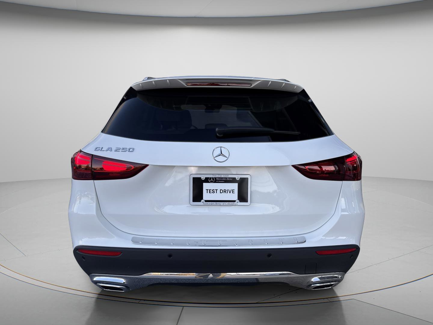 Certified Used 2026 Polar White Mercedes-Benz GLA 250 image 3
