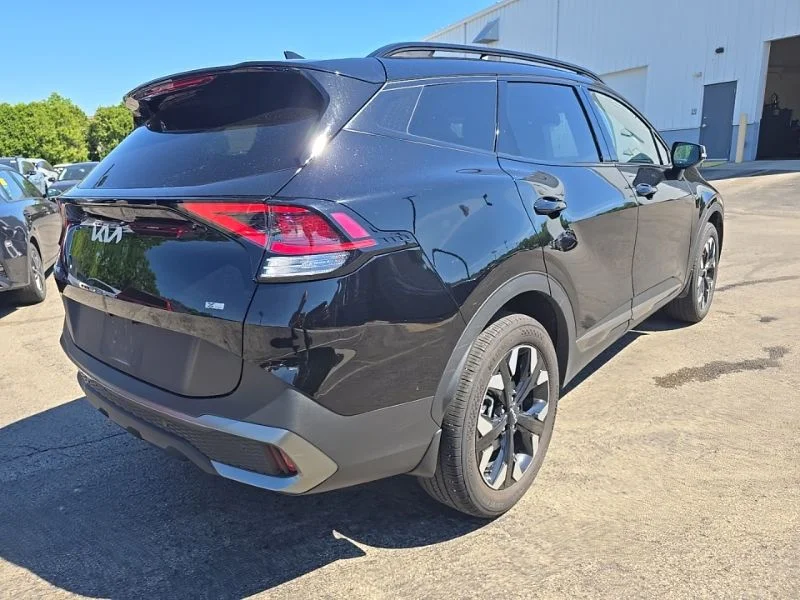 Used 2023 Black Kia X-Line image 8