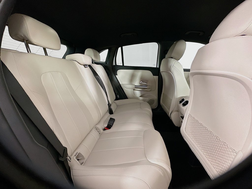 New 2026 Polar White Mercedes-Benz GLA 250 image 56