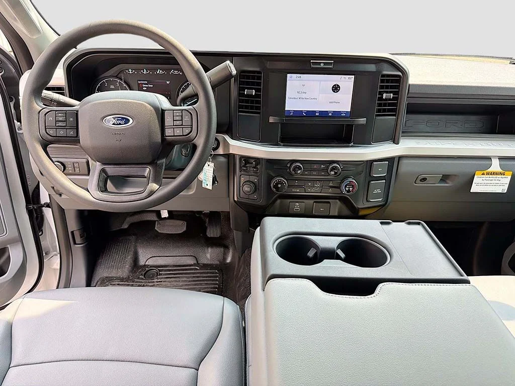 New 2026 Oxford White Ford F-550® XL image 22