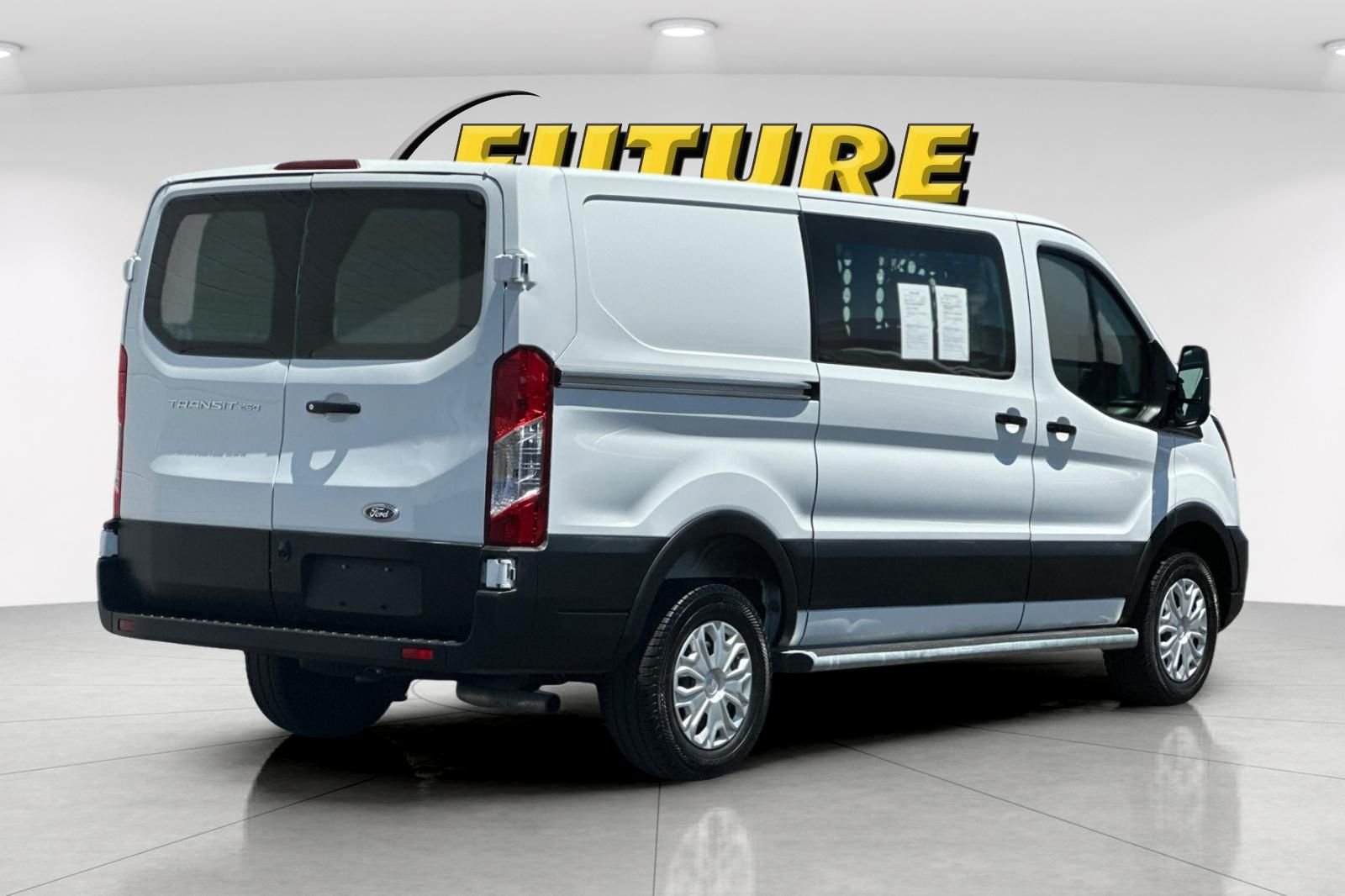 Used 2025 White Ford Base image 3