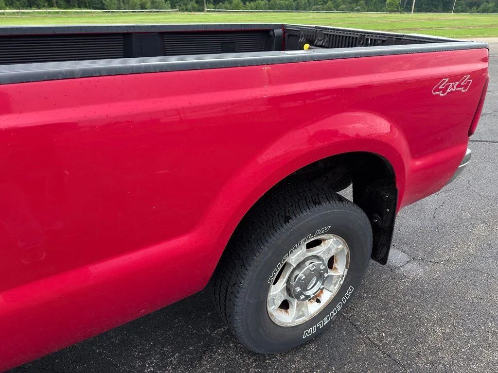 Used 2010  Ford XL image 14