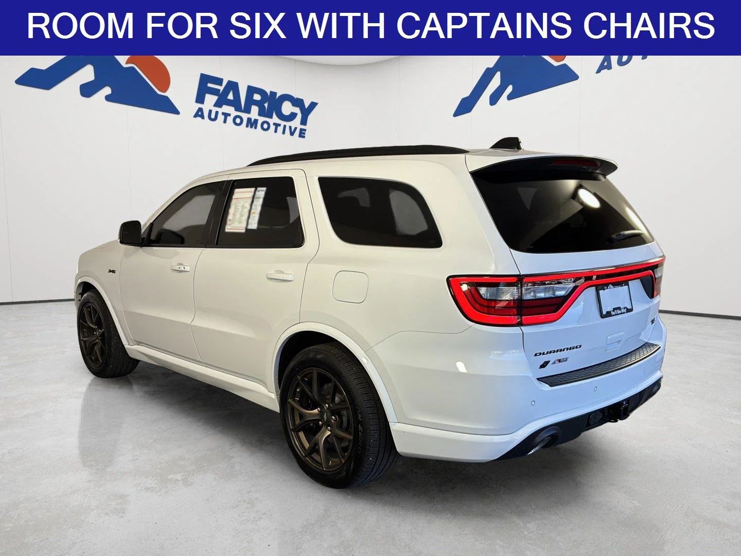 Used 2025 White Knuckle Clearcoat Dodge R/T 20th Anniversary Premium image 7