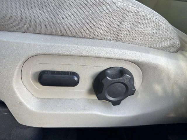 Used 2011 Blue Ford Base image 29