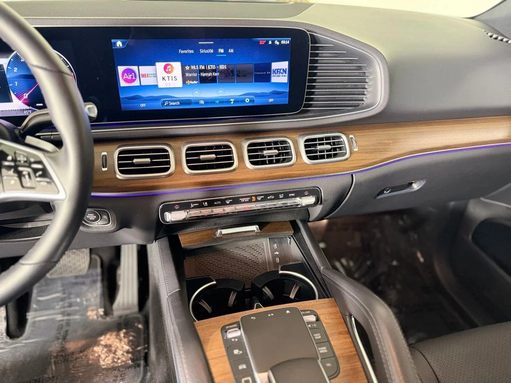 Used 2025  Mercedes-Benz GLE 350 image 2