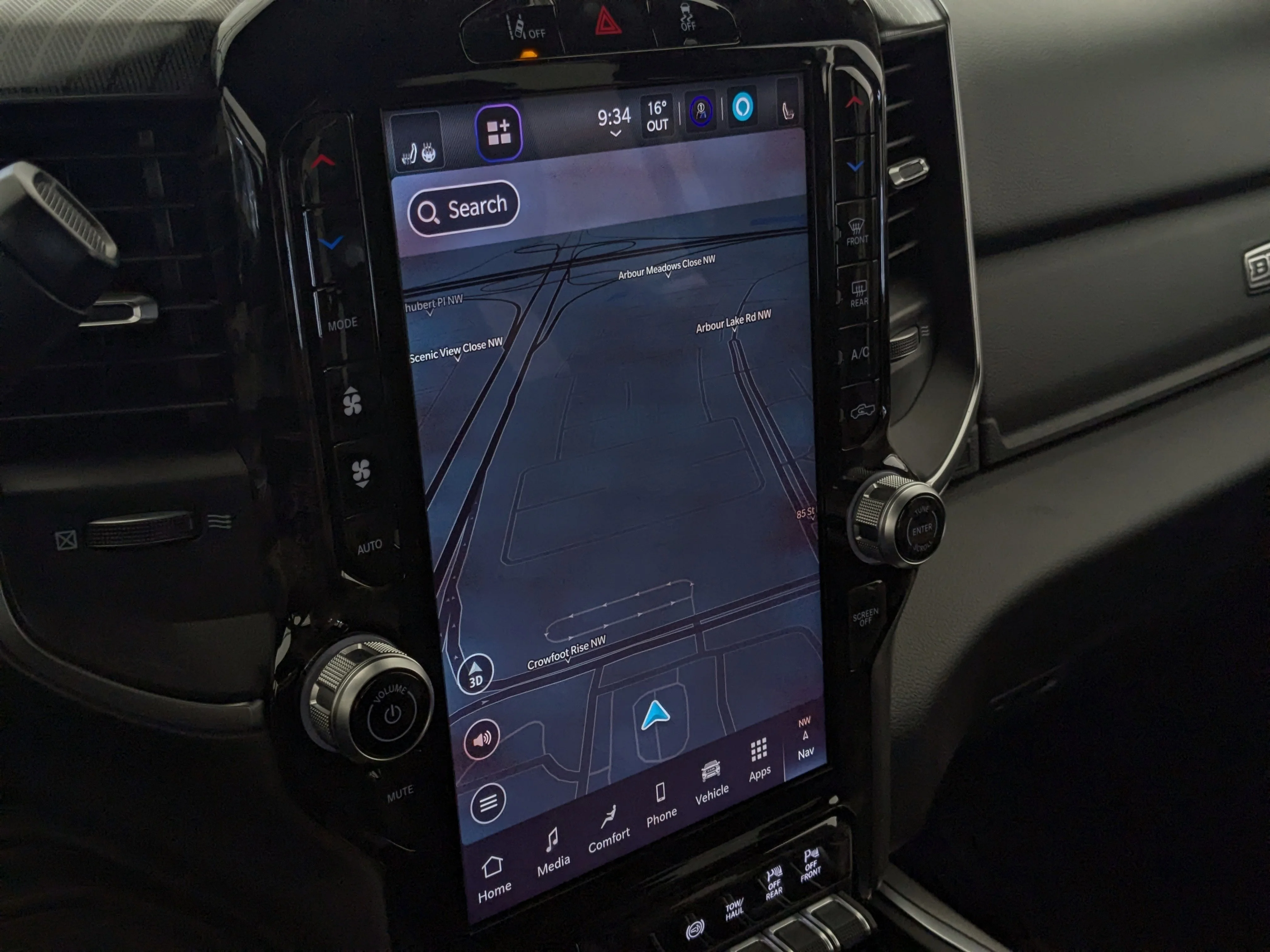New 2026 White RAM Big Horn - Level 2 Plus Grp - Max Tow Pkg - Sport Appearance Pkg - Cummins HO Diesel - Dually image 24