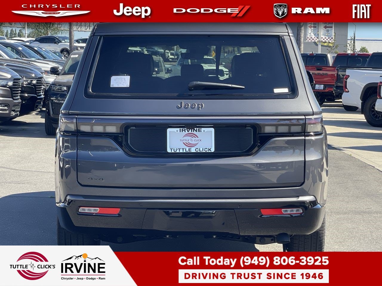 New 2026 Baltic-Gray Metallic Clear-Coat Exterior Paint Jeep Limited Reserve image 5