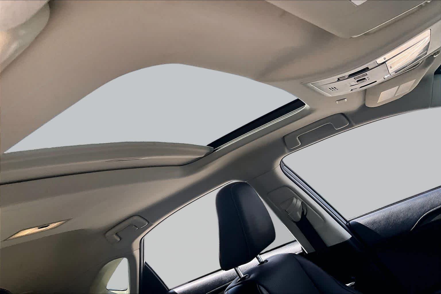 Used 2018 Silver Lining Metallic Lexus  image 13