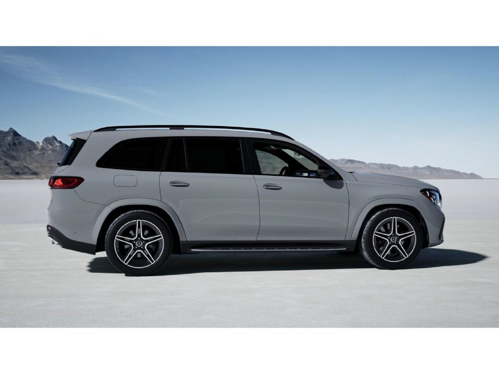 New 2027 MANUFAKTUR Alpine Grey Mercedes-Benz GLS 450 4MATIC® image 17