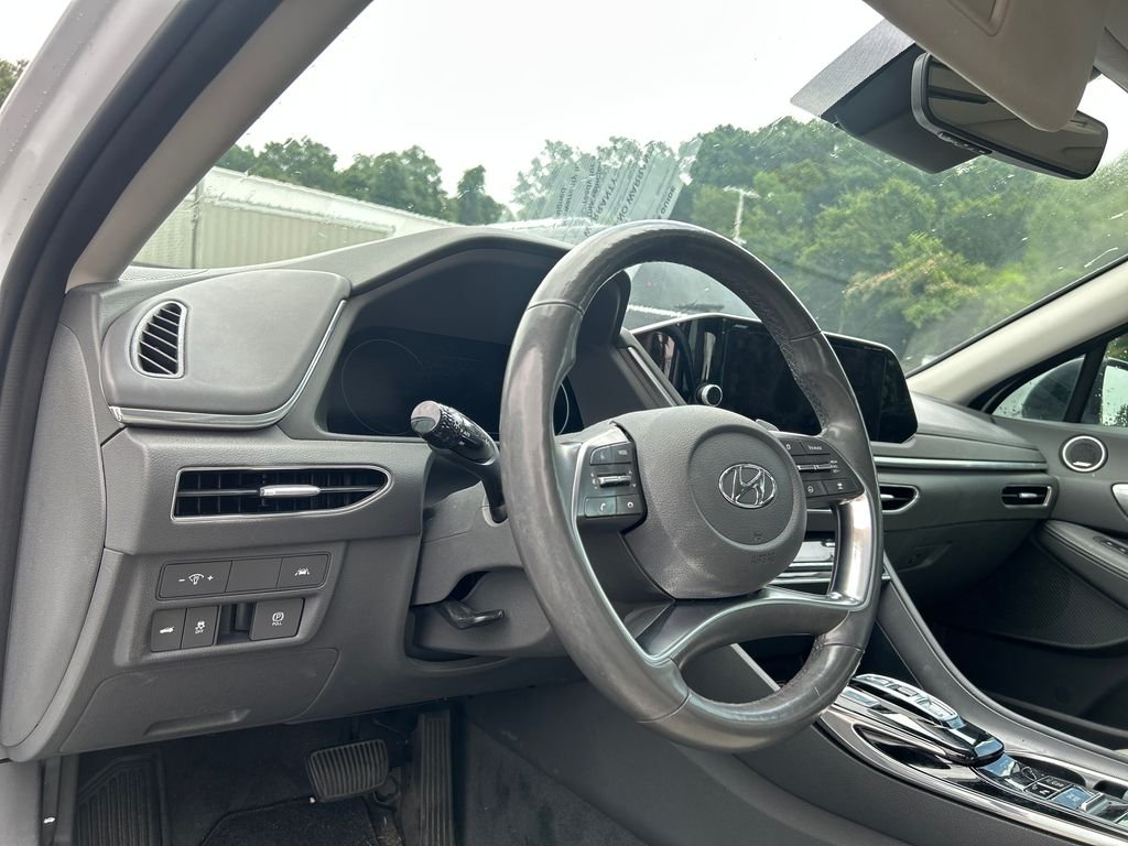 Certified Used 2020 Gray Hyundai Limited image 10