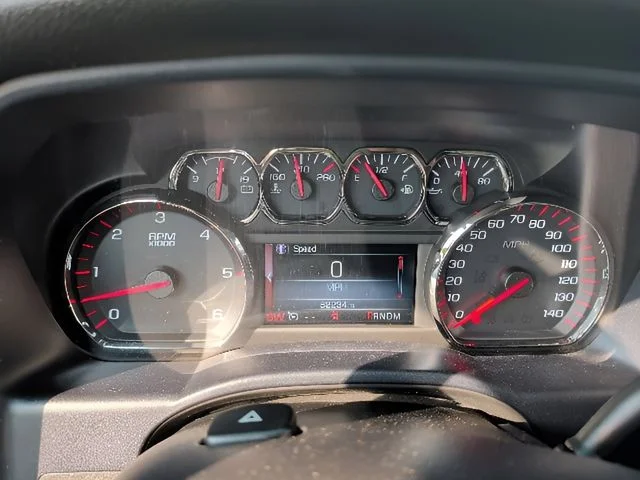 Used 2015 Silver GMC SLT image 21