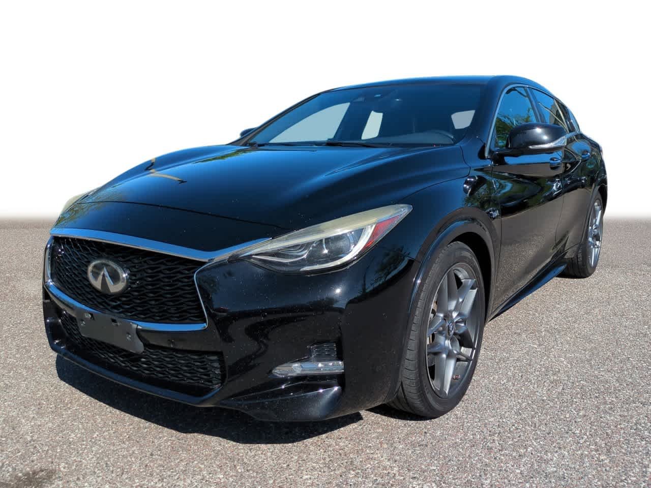 2017 INFINITI QX30 Sport