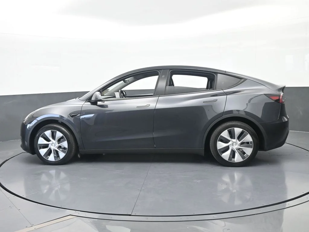 Used 2024 Gray Tesla Long Range image 3