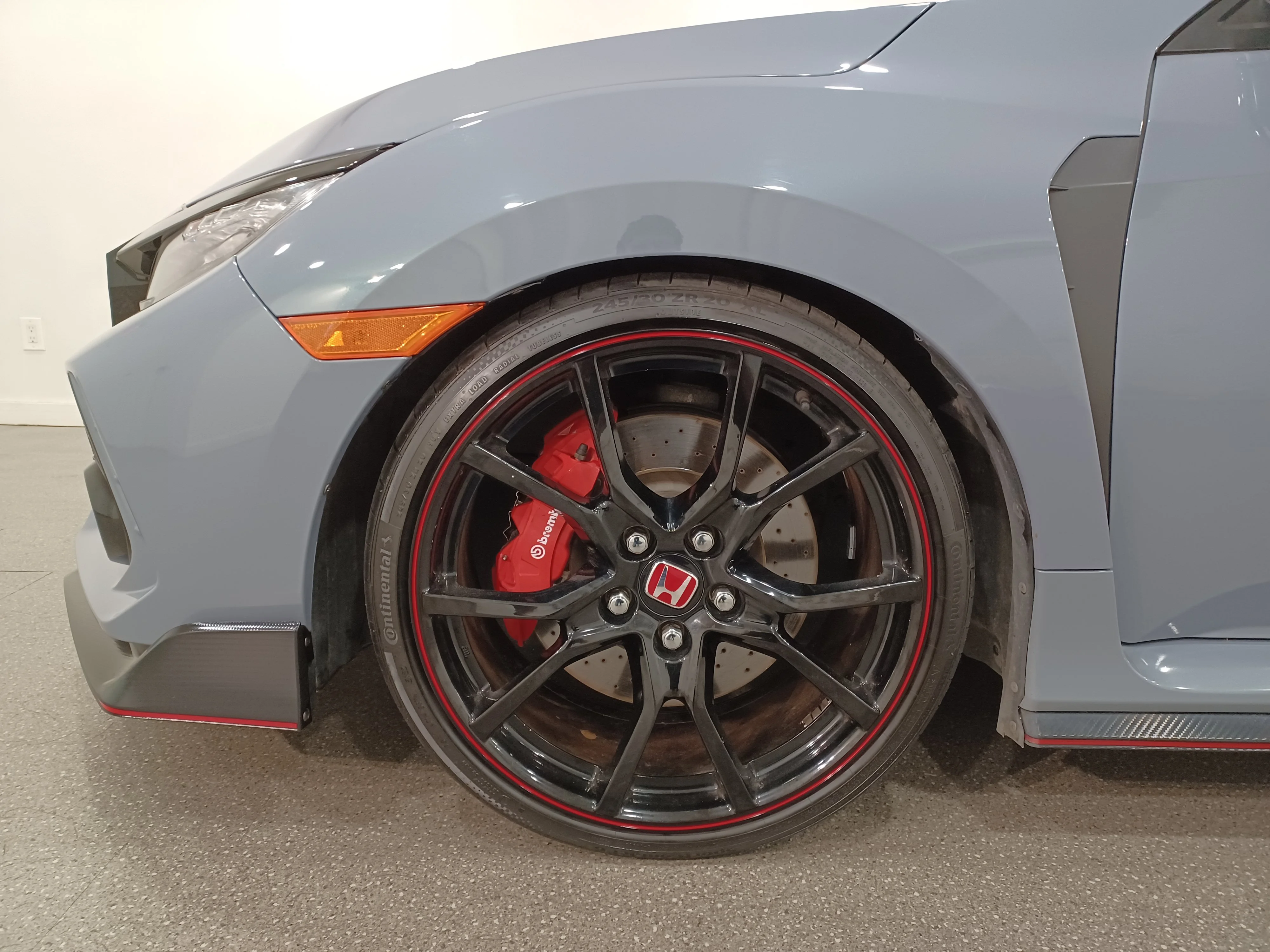 Used 2019 Sonic Grey Pearl Honda Manual*306HP!! | 6spd Manual | Sonic Grey Pearl | Red Alcantara Seats | Nav | Park Assist | CarPlay image 19