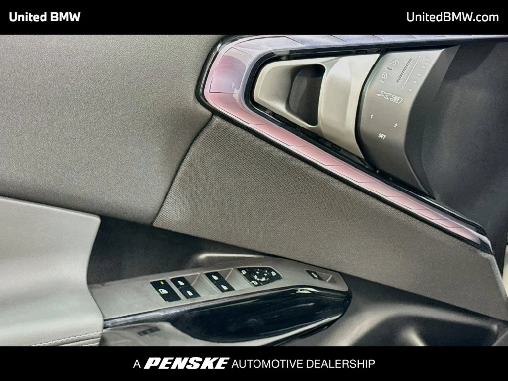 New 2026 Mineral White Metallic BMW 30 xDrive image 10