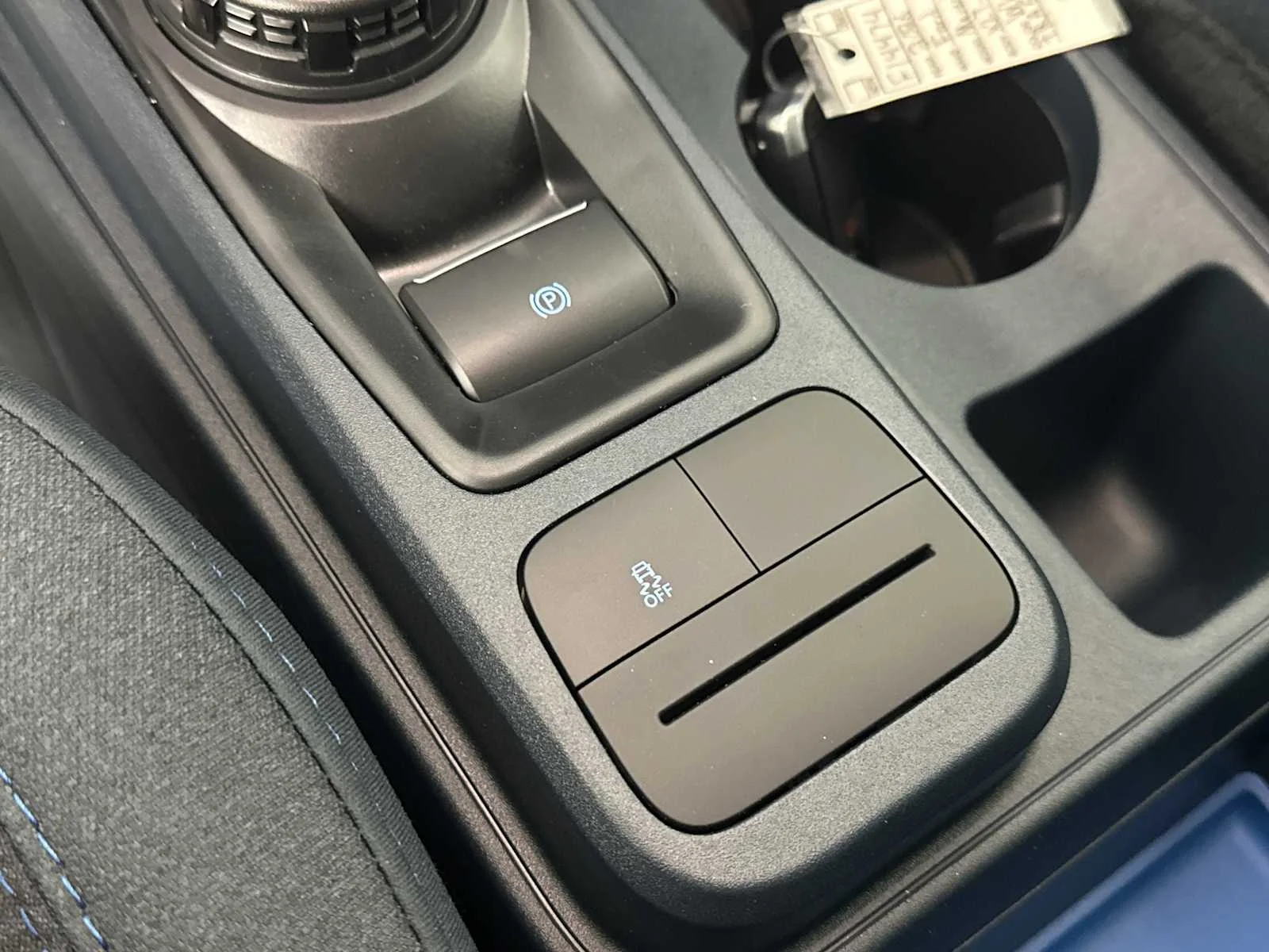 New 2026 Oxford White Ford XLT image 36