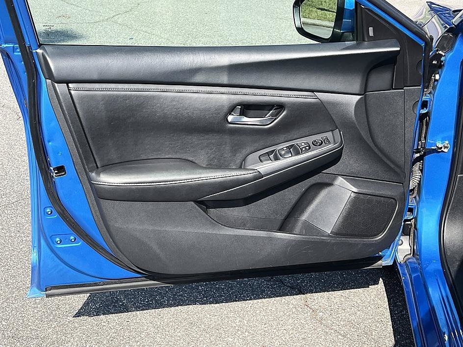 Certified Used 2025 Electric Blue Metallic Nissan SV image 19