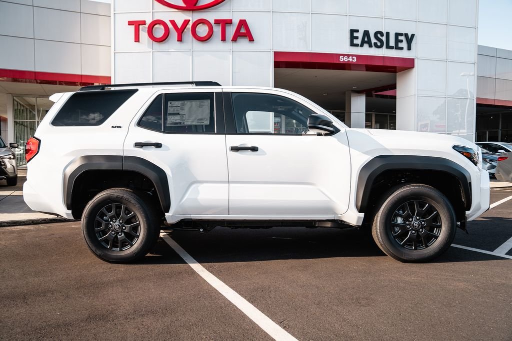 New 2026 Ice Cap Toyota SR5 image 9