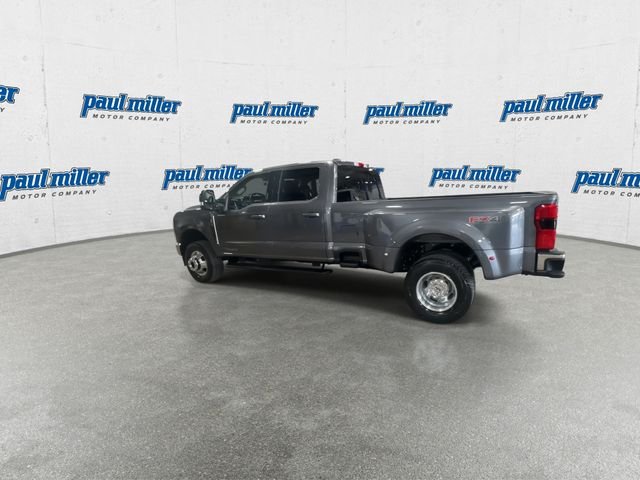 New 2026 Gray Ford Lariat image 7