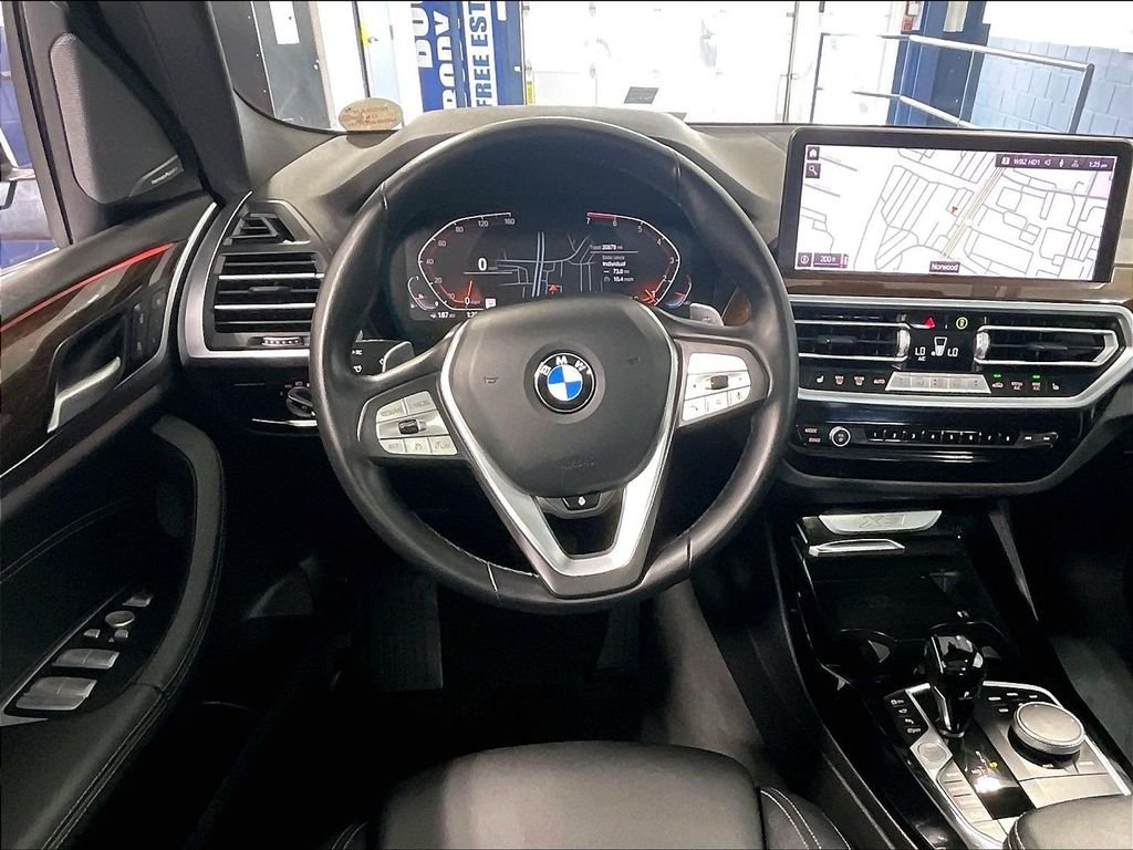 Used 2024 White BMW xDrive30i image 18