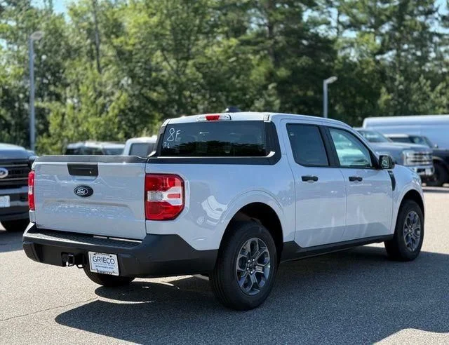 New 2026 White Ford XLT image 4