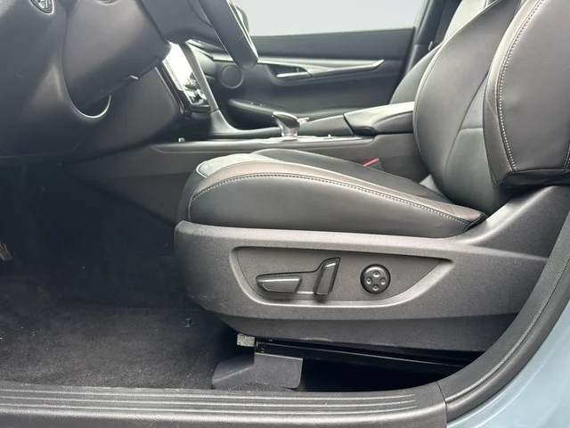 Used 2023 Gray INFINITI LUXE image 18
